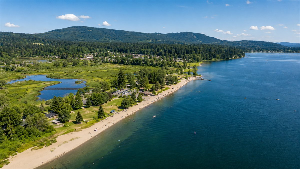 Aerial photo of Lake Sammamish State Park near Issaquah