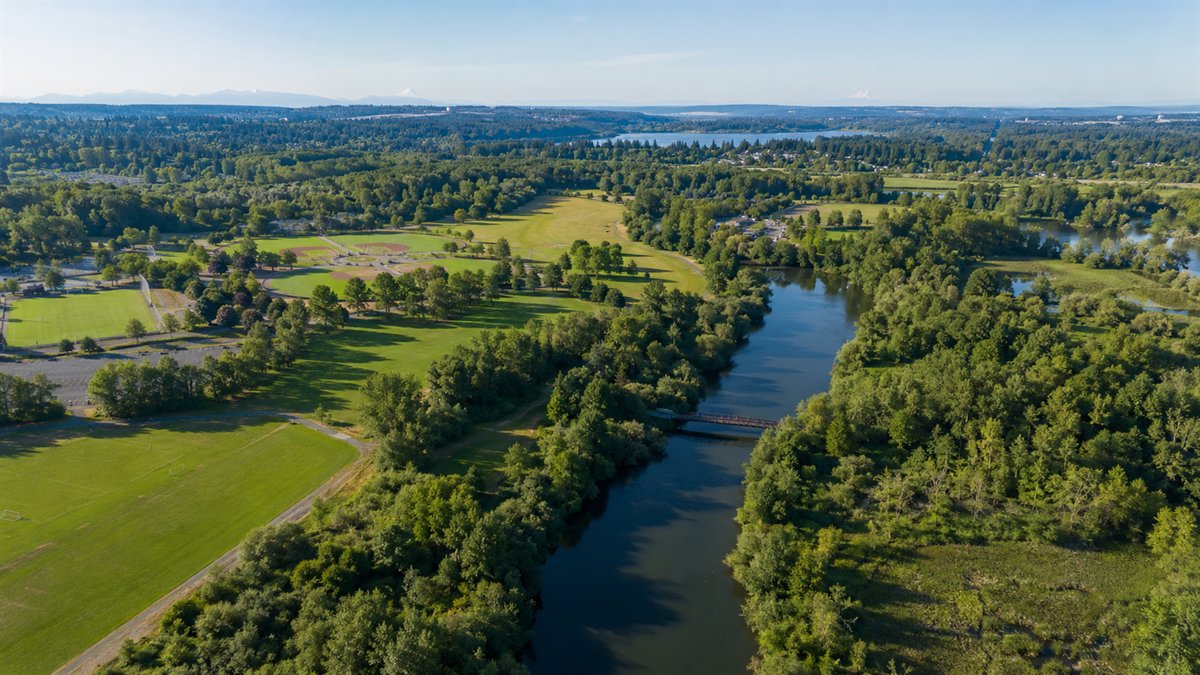 Aerial photo of Marymoor Park and the Sammamish River in Redmond